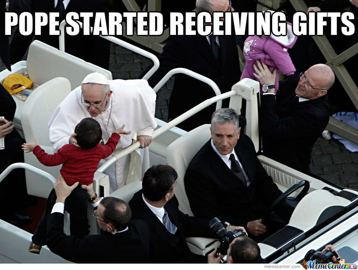 pope-started-receiving-gifts o 1237171