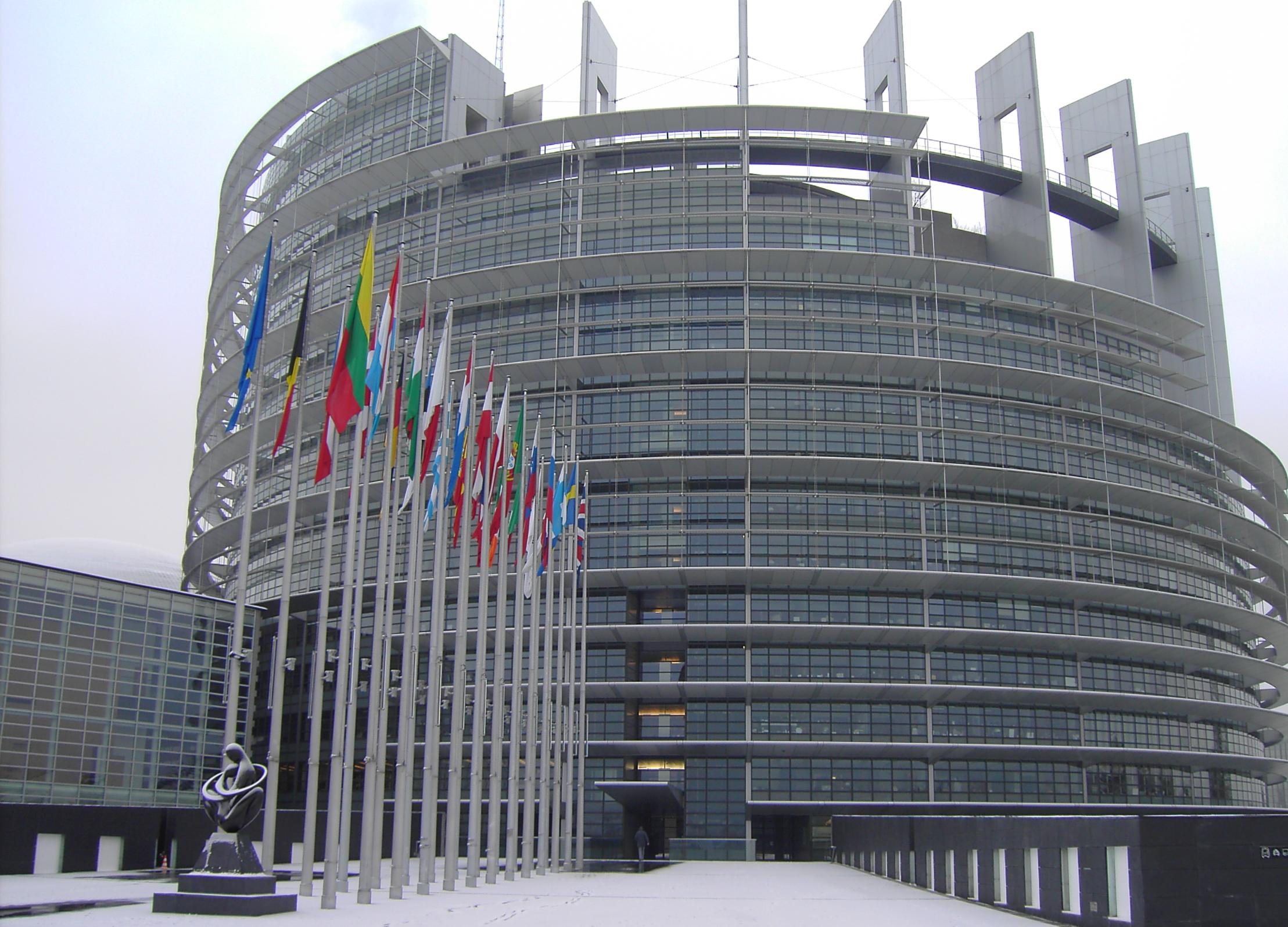 Совет европы оон. Здание европейского парламента в Страсбурге. Здание Евросоюза в Брюсселе. European Parliament здание в Брюсселе. Вавилонская башня Европарламент.