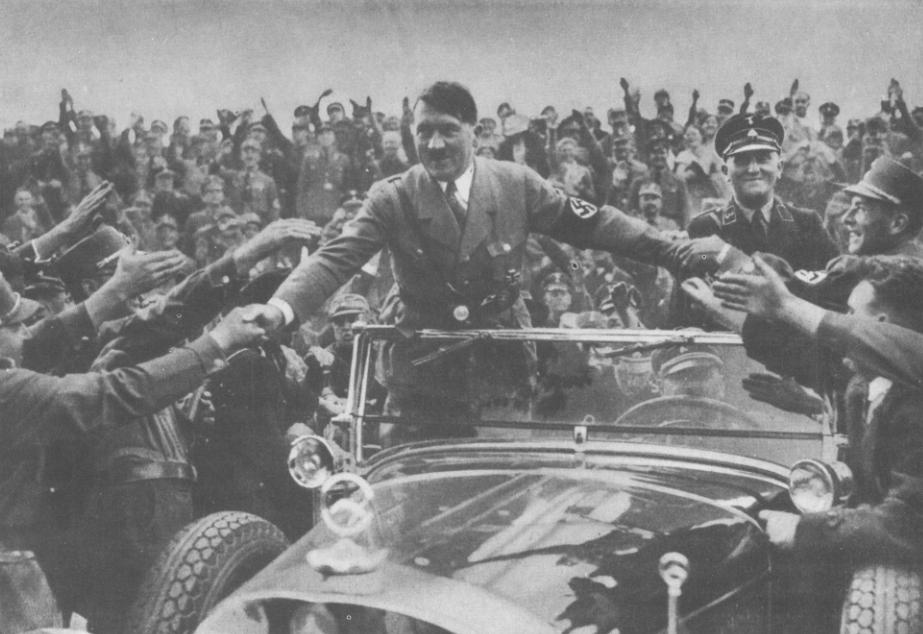 hitler.in.car2