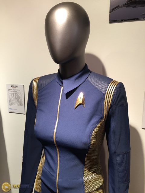 sdcc17-dscgallery-starfleet-costumes-16-