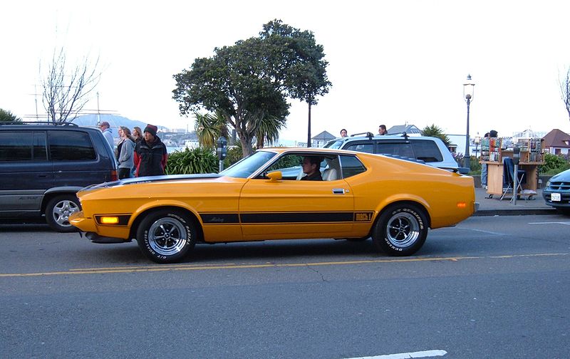 800px Orange Ford Mustang Mach 1