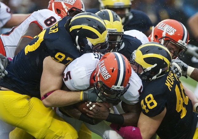 um-football-illinois-tackle-thumb-646x45