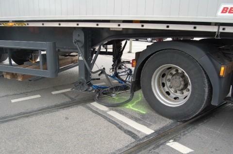 Bilder-Thread fahrrad lkw unfall am sendlinger tor pla