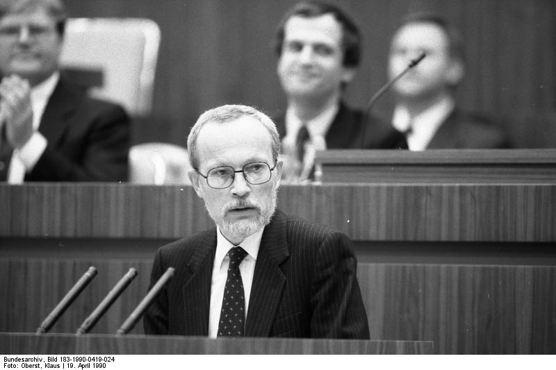 Bundesarchiv Bild 183-1990-0419-0242C Be