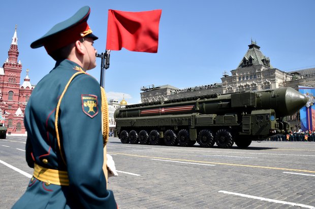 militaerparade-russland-moskau-wladimir-