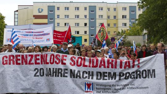 rostock-lichtenhagen-demo-540x304