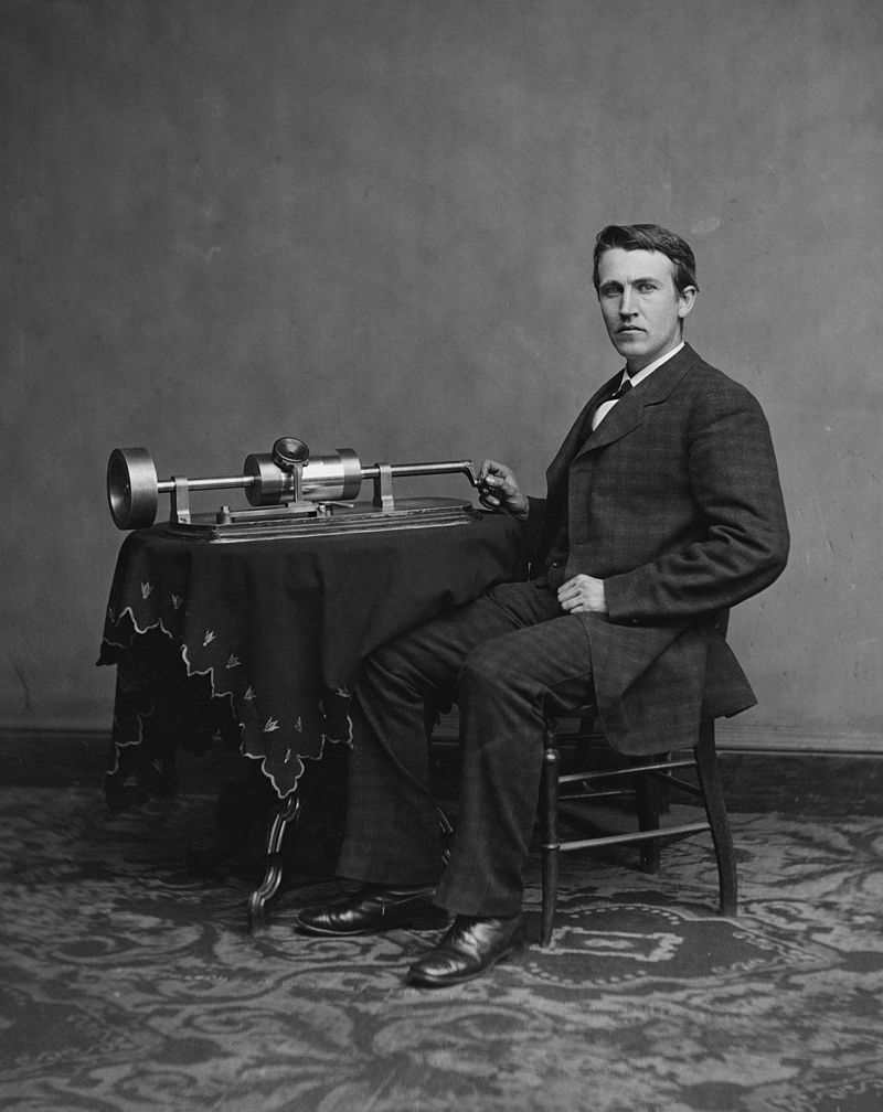 800px-Edison and phonograph edit1