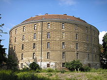 220px-Narrenturm Vienna June 2006 577