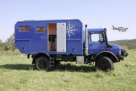 mercedes-benz-unimog-expedition-camper