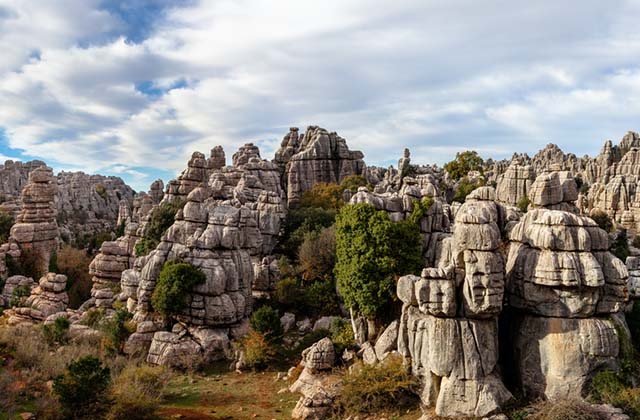 07-Bosque-de-rocas-en-el-Torcal-de-Anteq