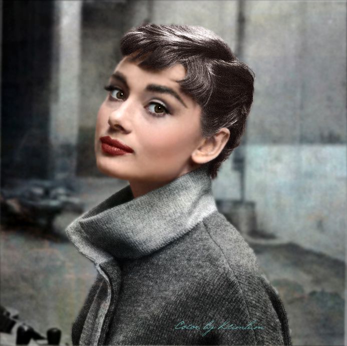 Audrey-Hepburn-Portrait-Everything-Audre