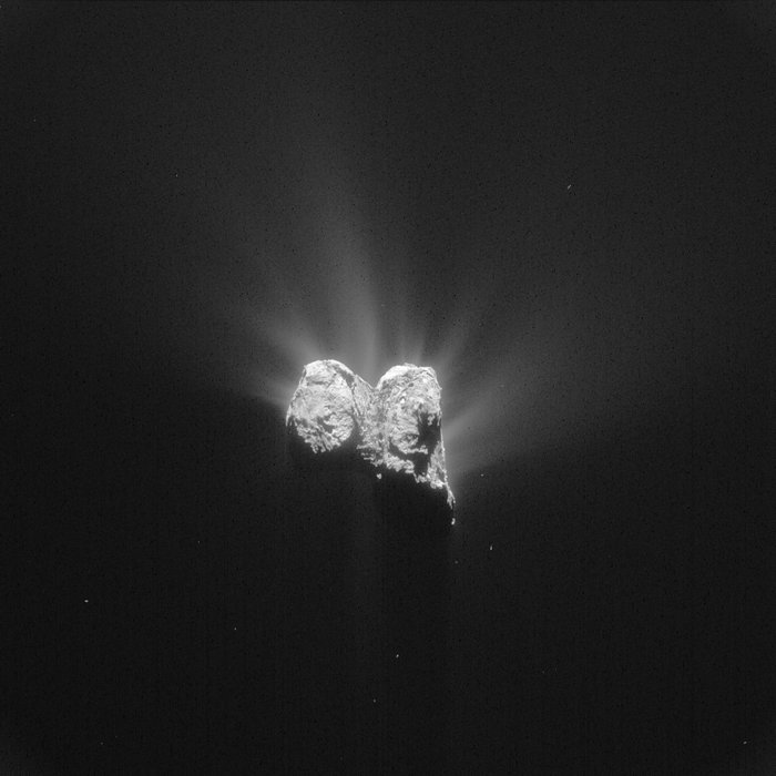 Comet on 1 June 2015 NavCam node full im