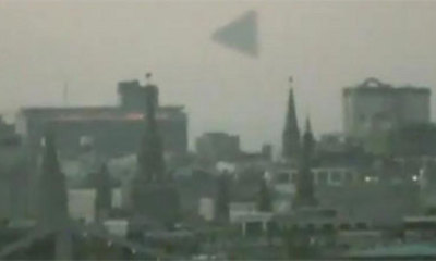 2672165985-giant-pyramid-ufo-hovers-mosc