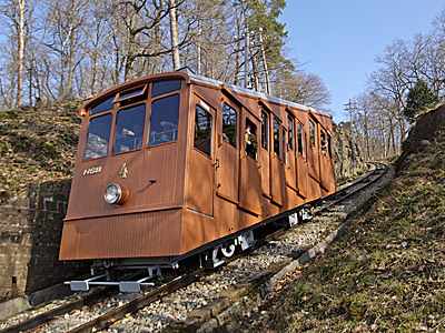 pK4vf6 BergbahnNeu3-2005