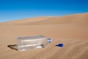 VV0zdL 3128982-a-empty-water-bottle-in-t