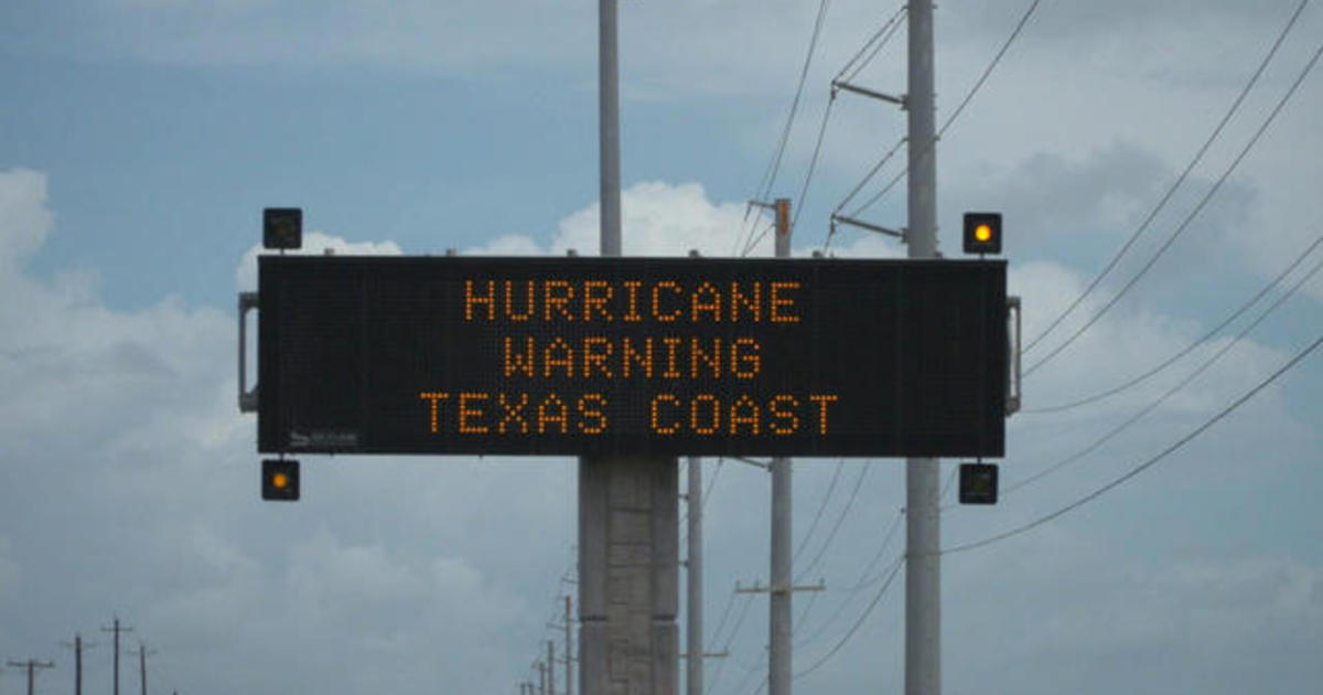 0825-ctm-hurricaneharvey-begnaud-1382440