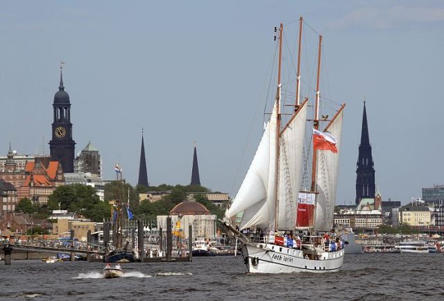 79 hafengeburtstag-hamburg-segelschiff