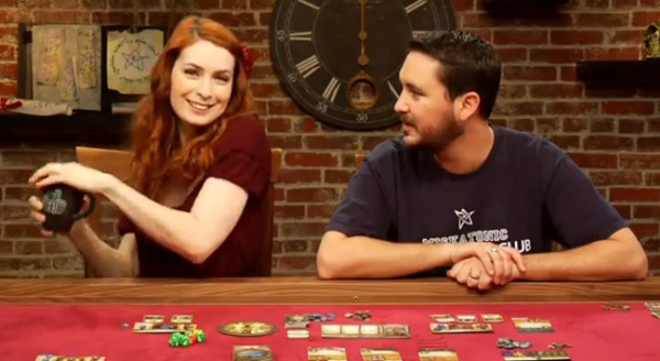 Bilder-Thread felicia-day-table-top