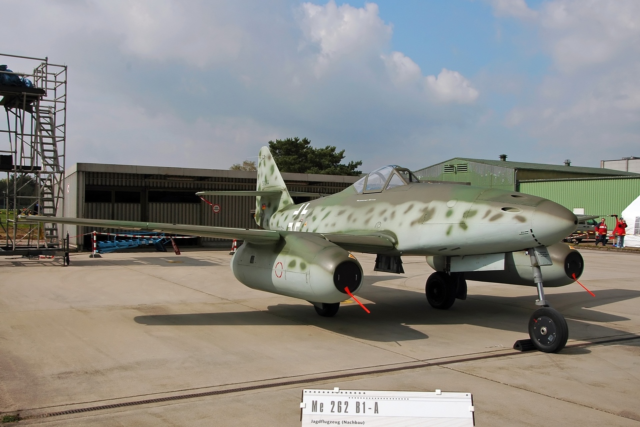 Bilder-Thread Me 262 B1 A 1