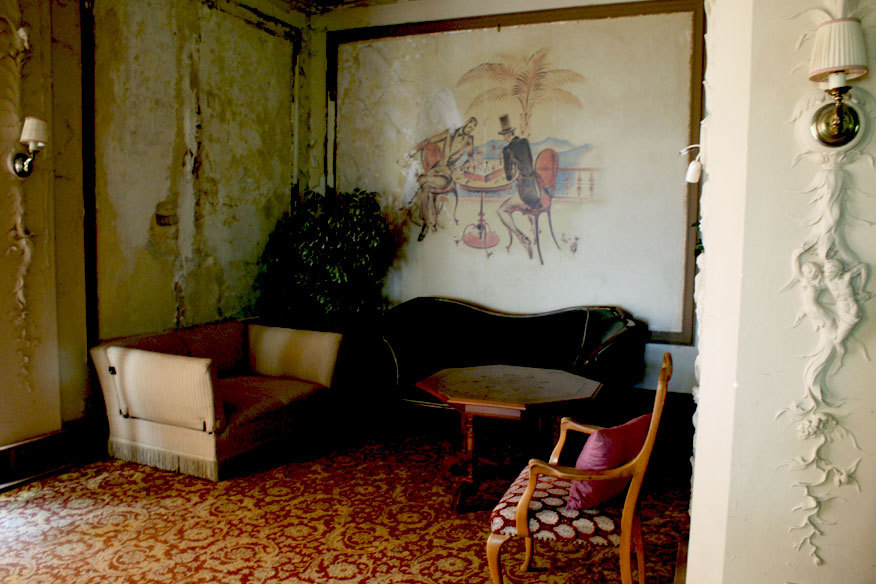 schlosshotel-sofa-ecke-c9564917a5209205