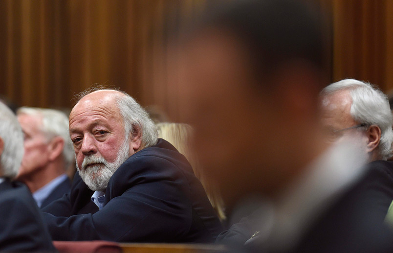 der-vater-der-getoeteten-reeva-steenkamp