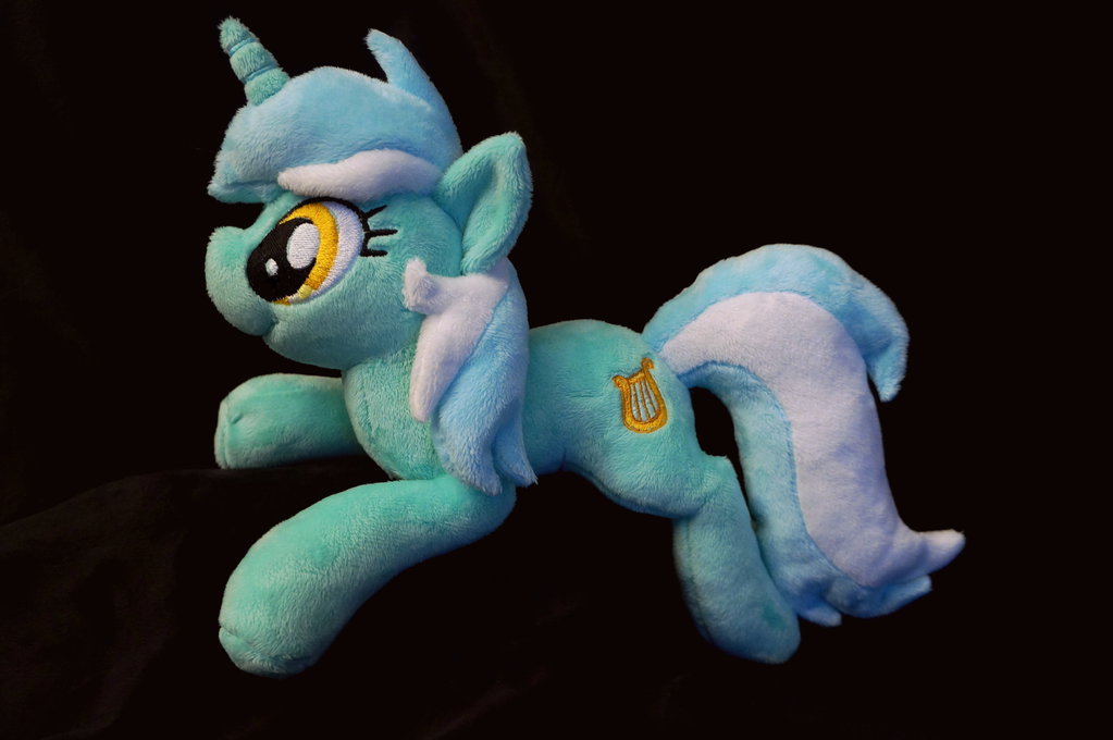 lyra shoulder pony by fafatacle-d8giw2u