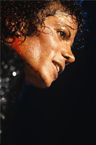 michael jackson closeup head perf