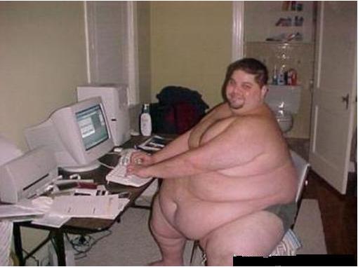 fat-man-on-the-computer