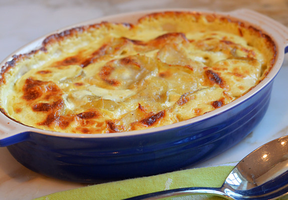 Potatoes-Au-Gratin-575x399