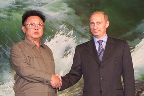 Vladimir Putin with Kim Jong-Il-2