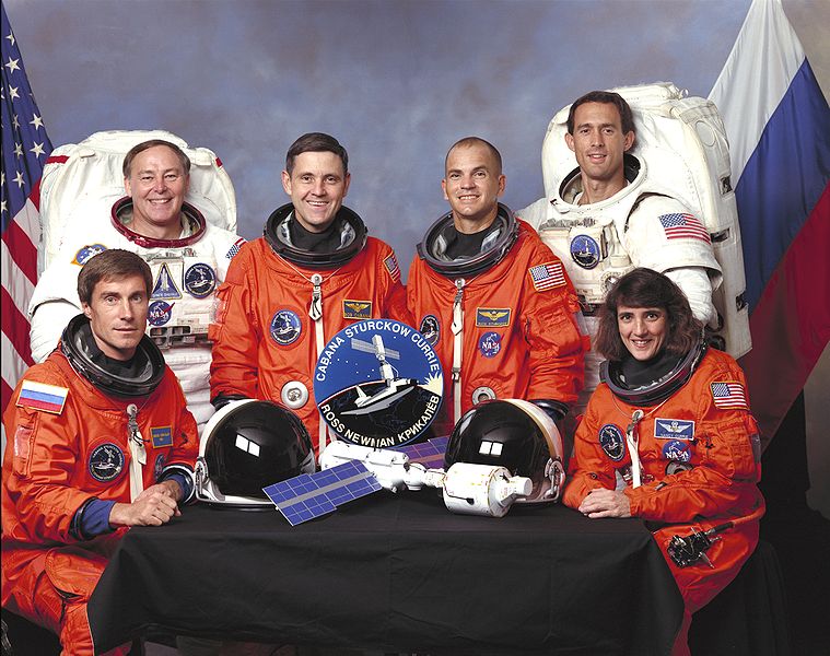 uf598771264271770759px-STS-88 crew