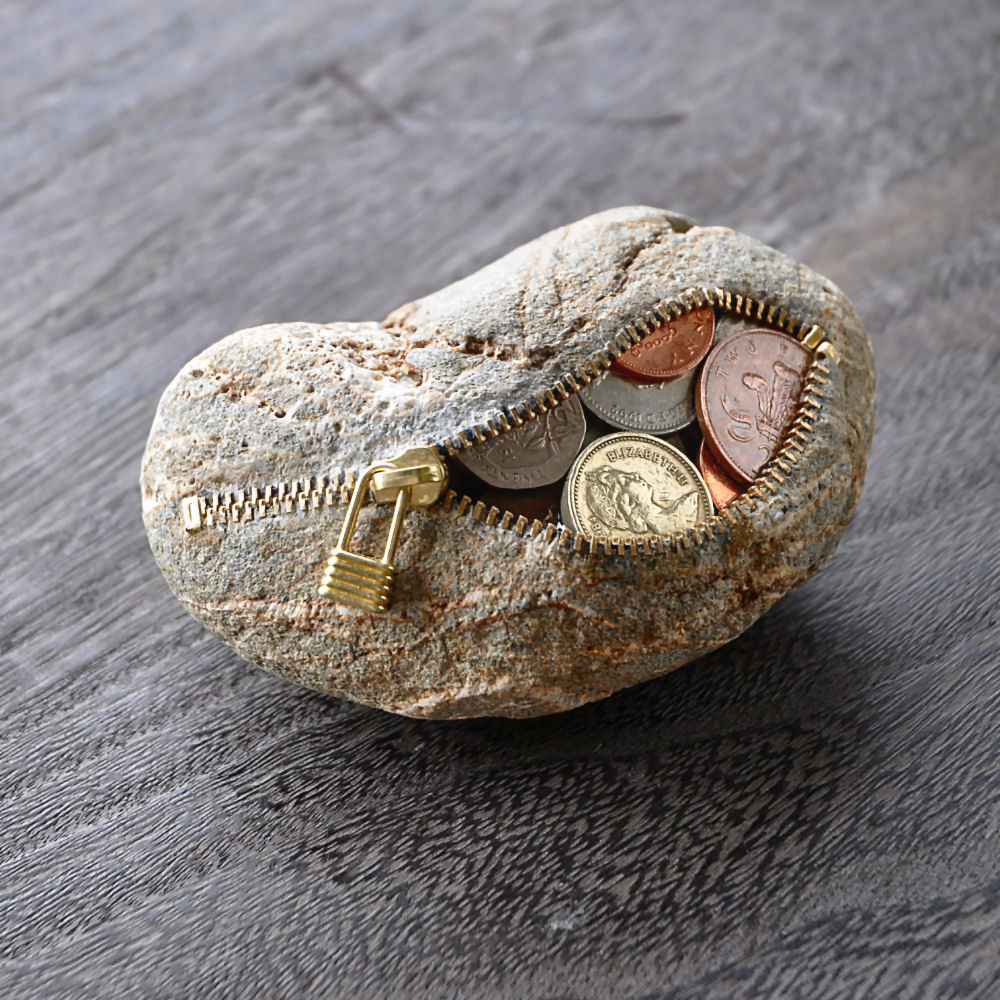 Stein-pron 12-Stone-Coin-Purse
