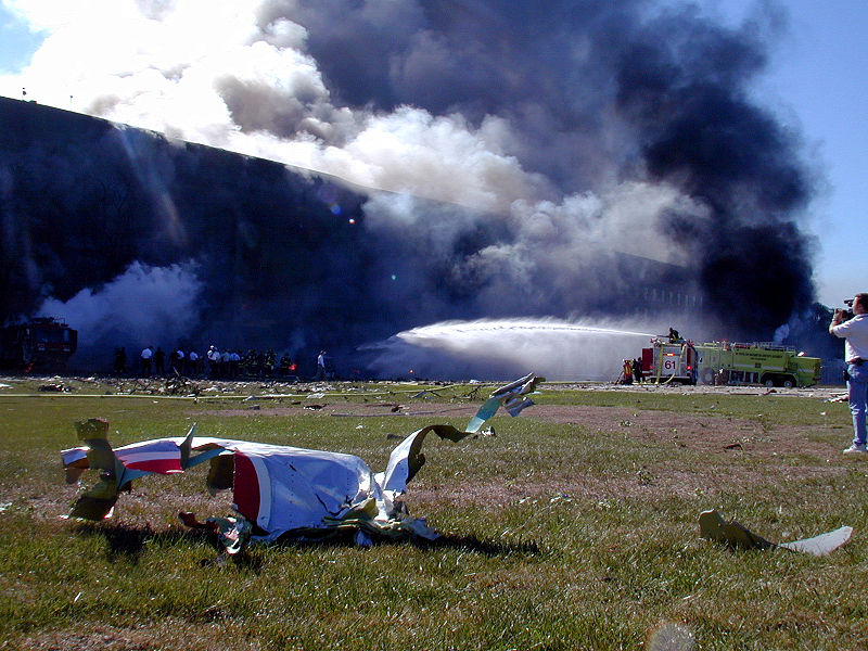 800px-Flight 77 wreckage at Pentagon