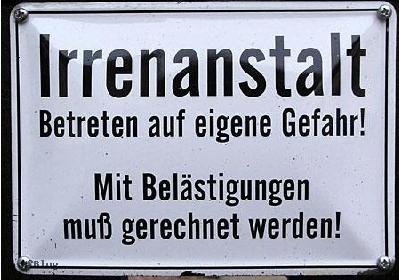 irrenanstalt-schild-ohne-logo