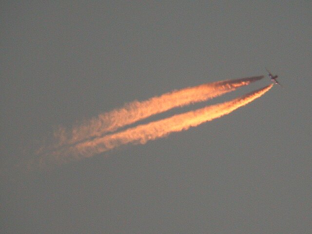 contrail030412