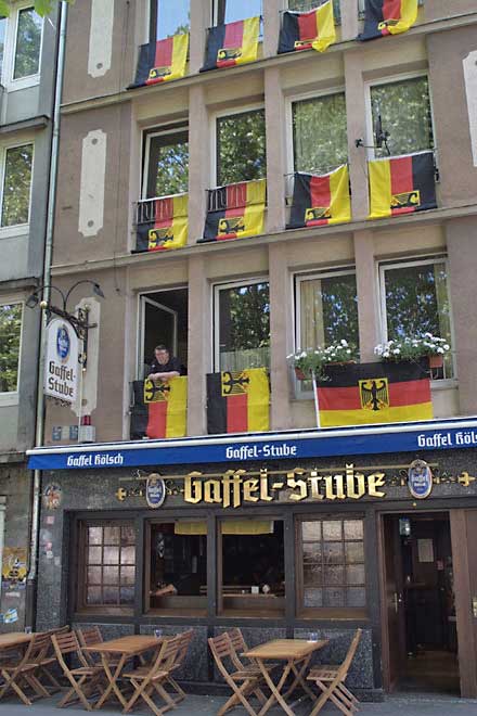 Bilder-Thread FahnenWM10