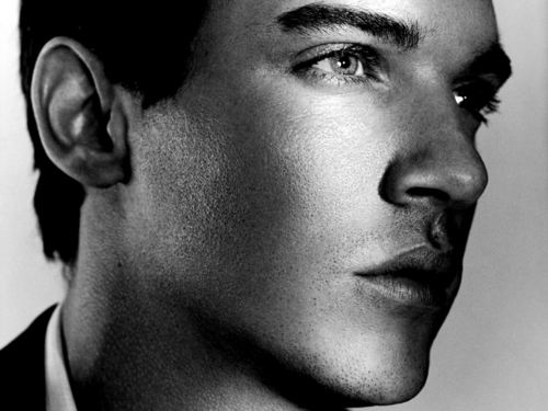 -jonathan-jonathan-rhys-meyers-10549142-