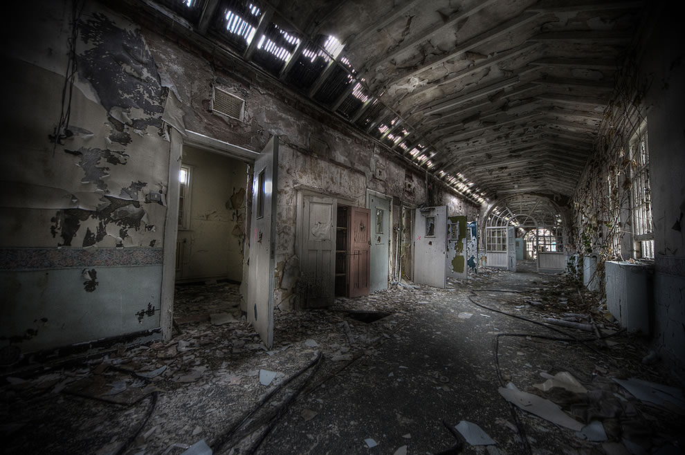 segregation-ward-at-Abandoned-sanatorium