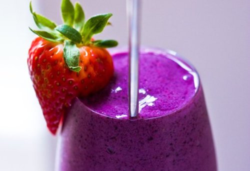 banana-berry-smoothie-large large