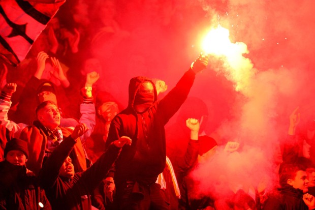 Dynamo-Dresden-Fans-beim-Pokalspiel-in-H