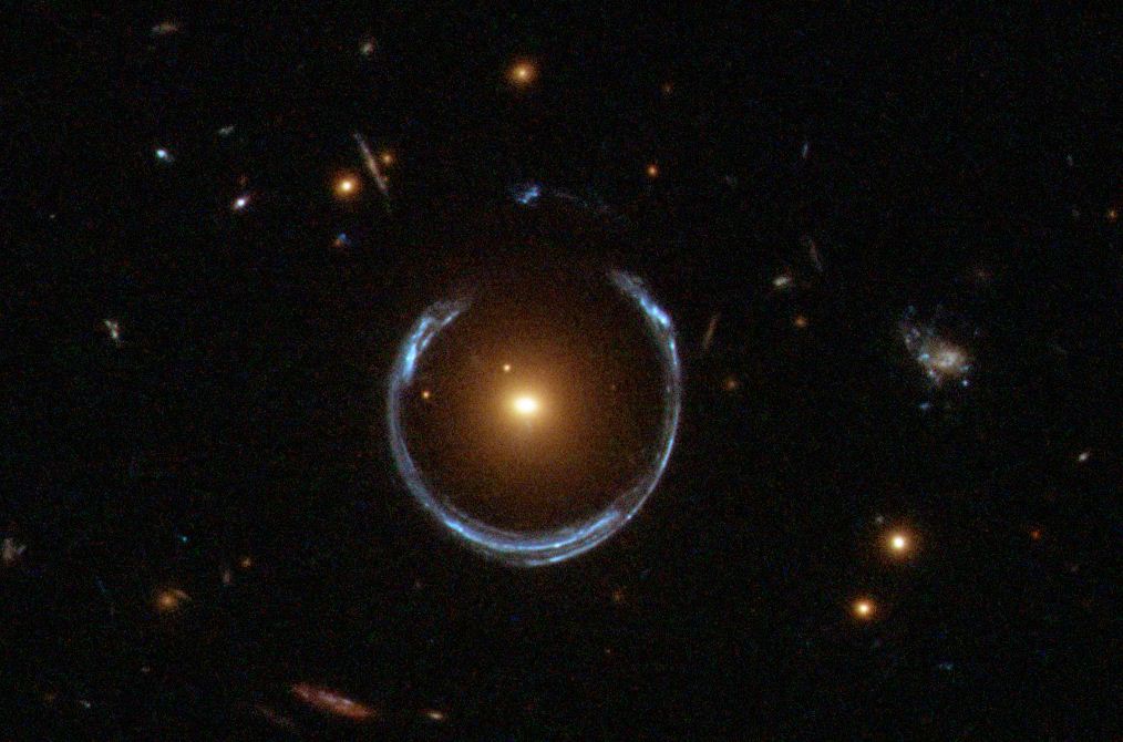 t104706 A Horseshoe Einstein Ring from H