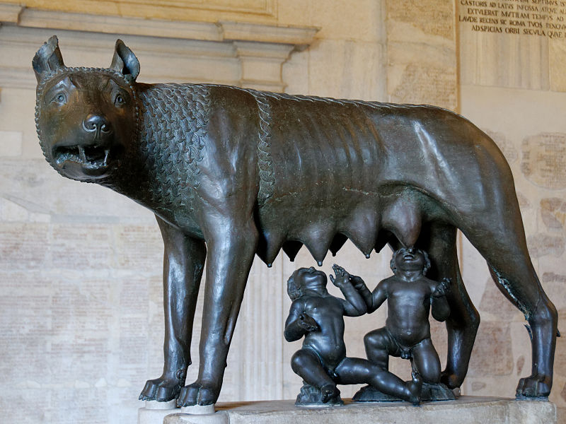 800px-Capitoline she-wolf Musei Capitoli