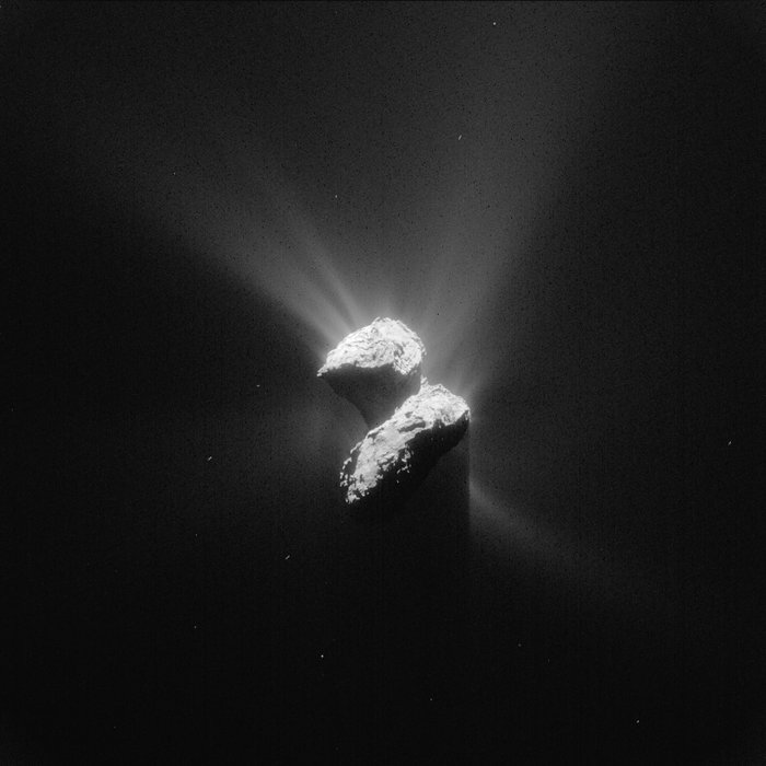 Comet on 5 June 2015 NavCam node full im