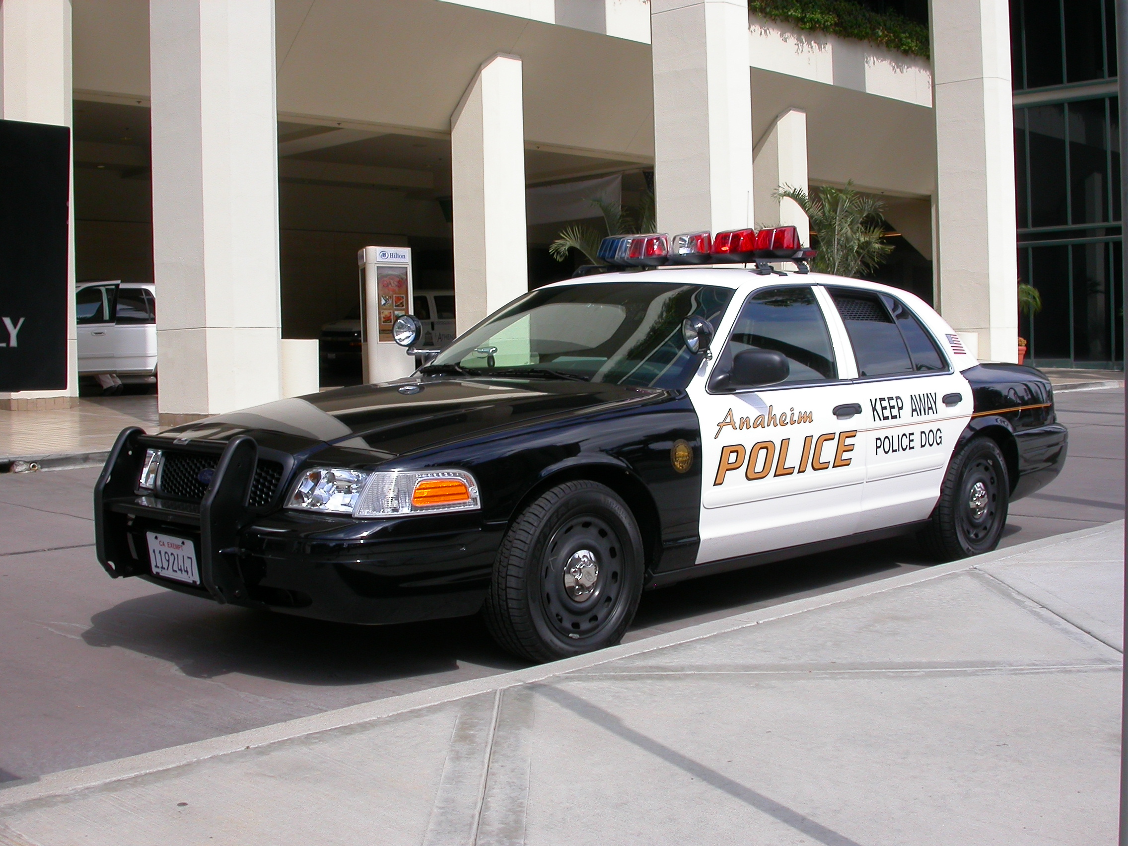 Bilder-Thread 2005 Ford Crown Victoria Anaheim Police