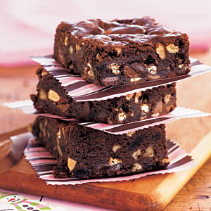 kitchen-sink-brownies-oh-1923548-l