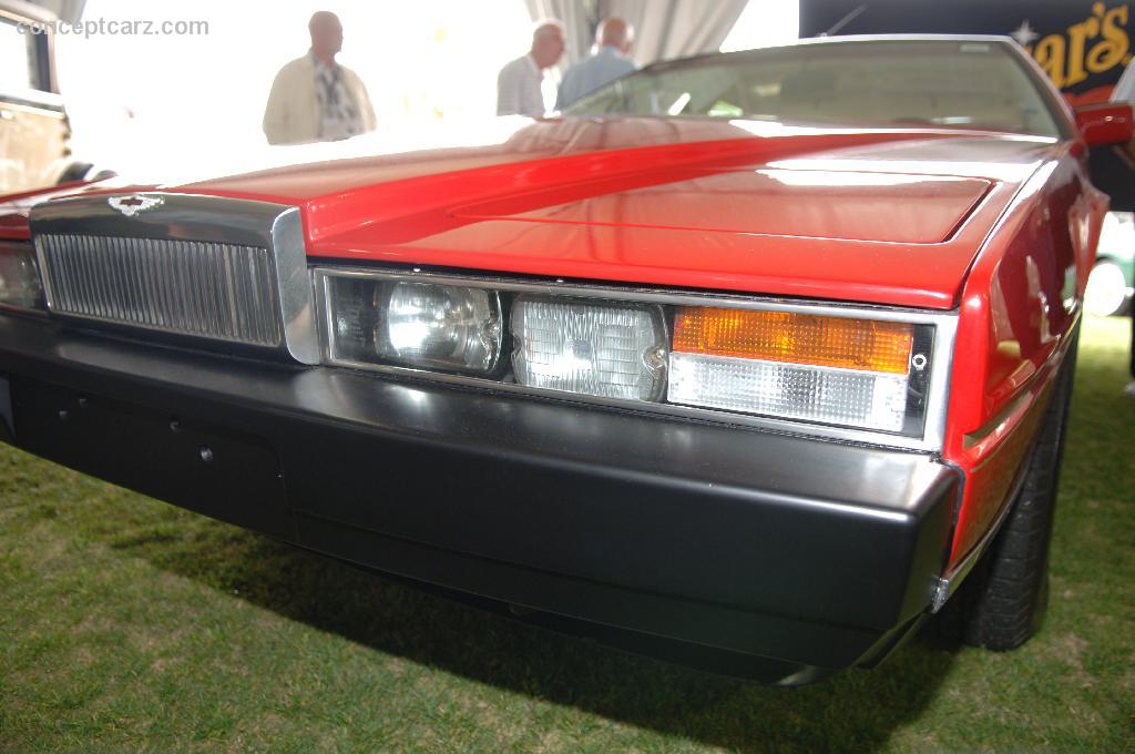 59f7a1 87 Aston Martin Lagonda Salon DV-