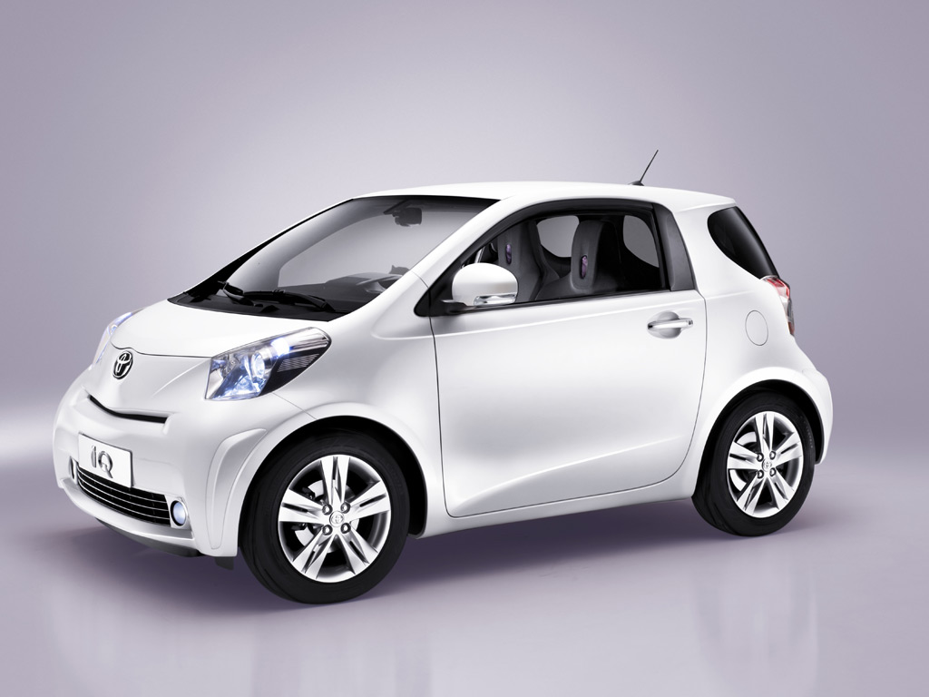 toyota-iq-01