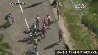 froome-boxer-tour-de-france-o.gifw320h1crop1