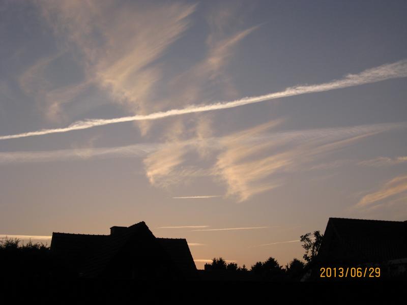 fcff9c K800 Chemtrails 004