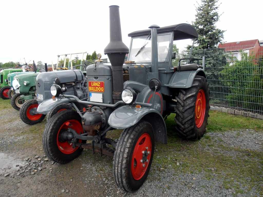 fa002e seitenansicht-traktor-lanz-bulldo